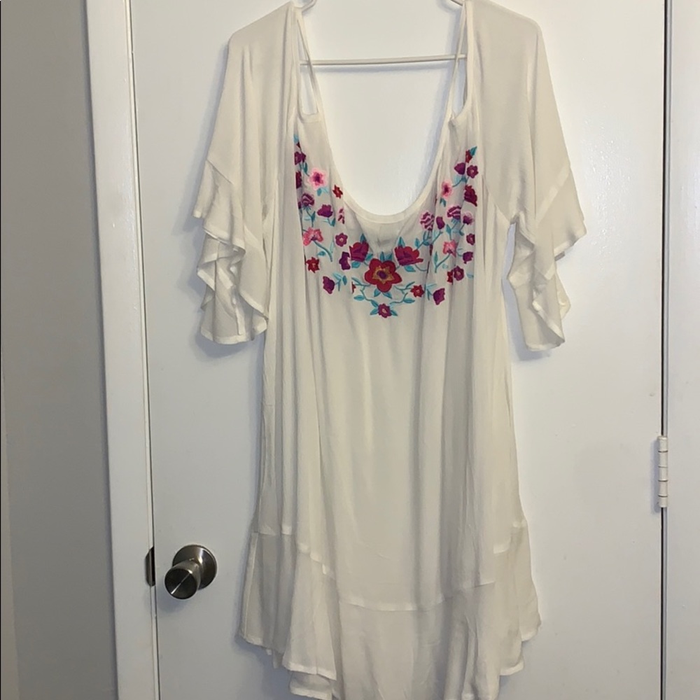Torrid white and flower embroidered cover dress
